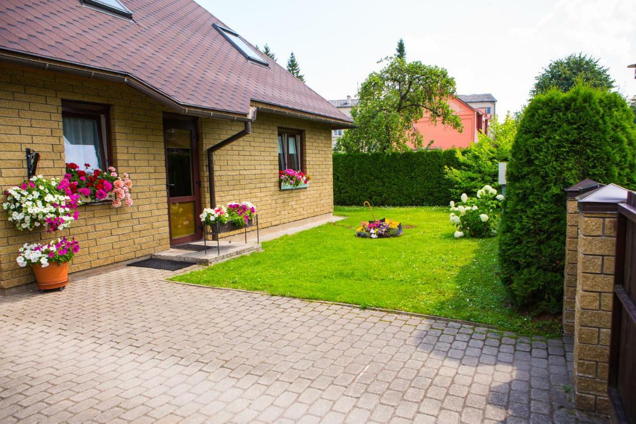 Guests House "Like Home" Сигулда Экстерьер фото