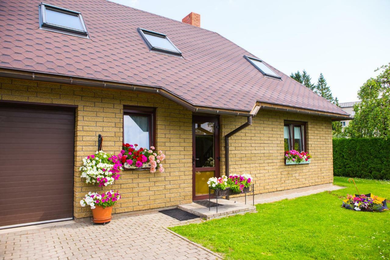 Guests House "Like Home" Сигулда Экстерьер фото
